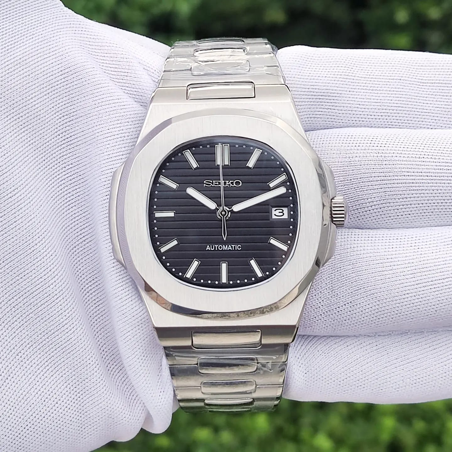 SEIKOLUS | BLACK