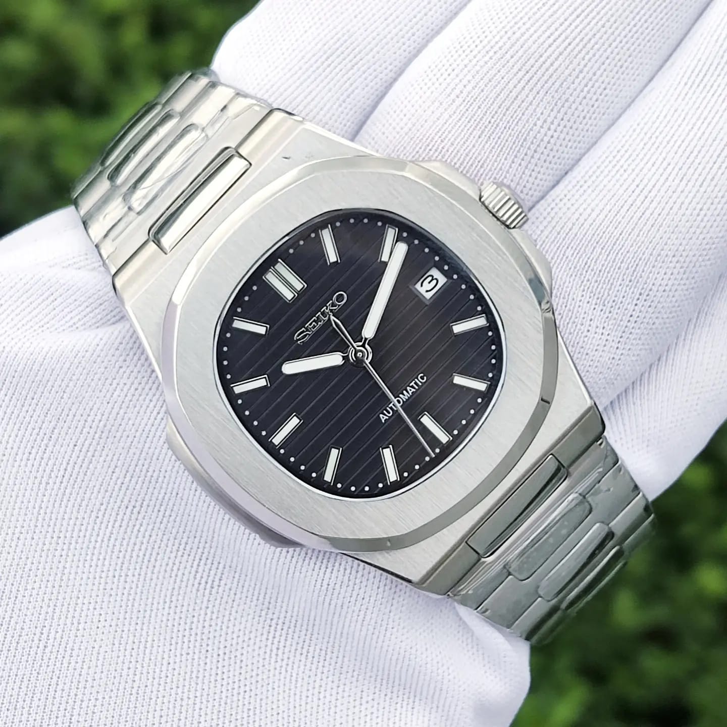 SEIKOLUS | BLACK